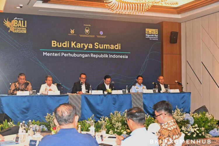 Menhub Budi Karya Sumadi saat menyampaikan kesiapan Indonesia menjadi tuan rumah pameran kedirgantaraan internasional, Bali International Airshow (BIAS) 2024, pada 18-21 September 2024. Dokumentasi Kemenhub.