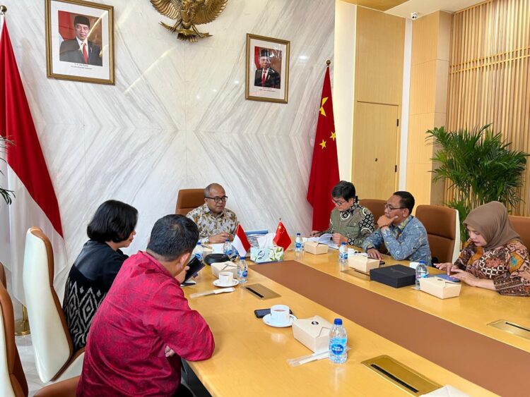 Belasan kades berkunjung ke Beijing untuk studi banding (foto: Kemendes PDTT).