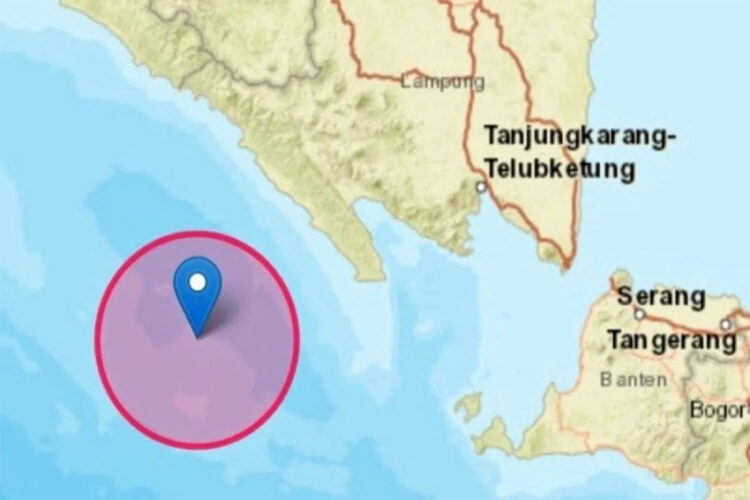 Titik lokasi pusat gempa yang mengguncang Kabupaten Pesisir Barat Lampung pada Sabtu Sore. | Foto: ANTARA/HO-BMKG