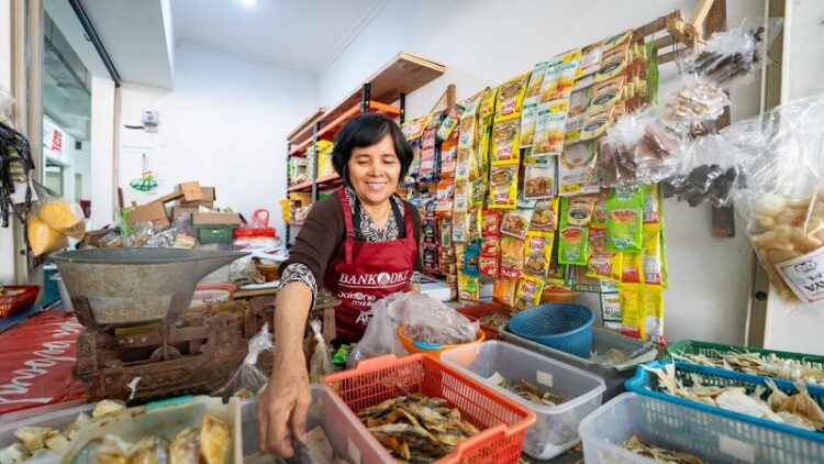 Bank DKI mendukung ketahanan ekonomi nasional melalui sektor UMKM.