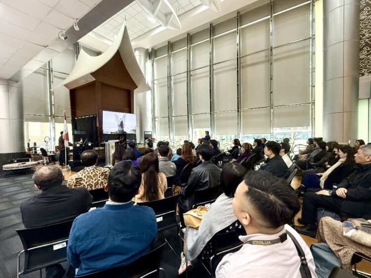 Banyak media lokal dan tamu undangan yang hadir dalam konferensi pers mini seri “Not Far from Home” yang digelar oleh KDEI-Taipei 23 Januari 2025