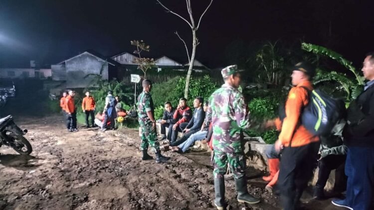 Pendaki Bekasi Terjatuh ke Jurang Gunung Slamet